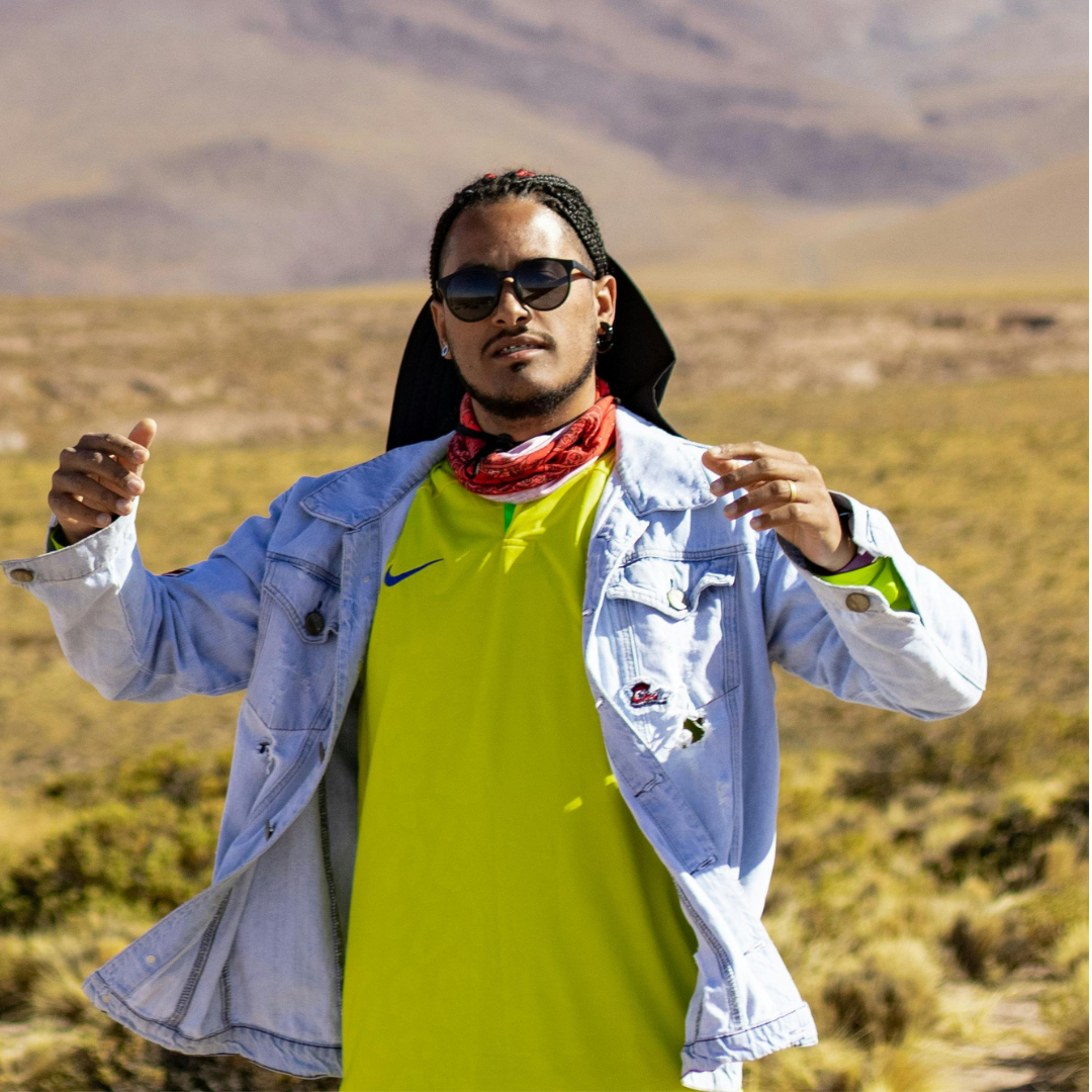 <em>Gonzalo Tapia</em>